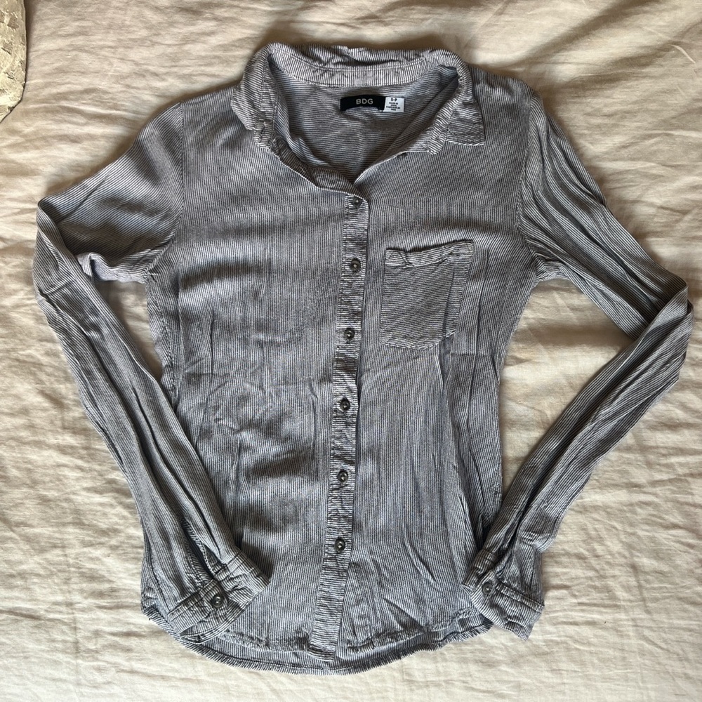 Striped long sleeve button up shirt! Literally one of the softest shirts!
